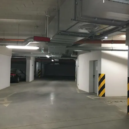 Апартаменты Shoq With Private Parking Краков