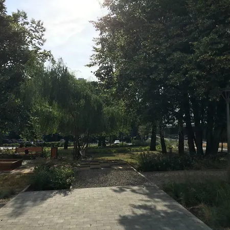 Shoq With Private Parking