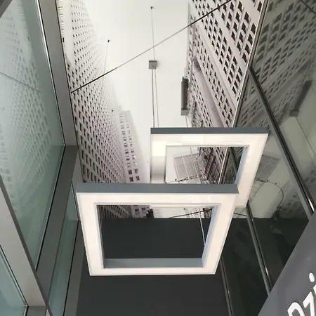 Shoq With Private Parking