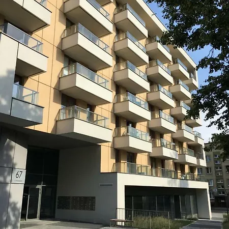 Shoq With Private Parking Apartment Krakow