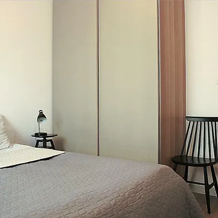 Shoq With Private Parking *