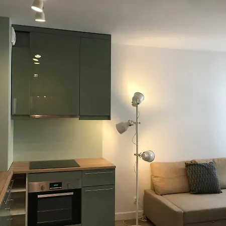 Shoq With Private Parking Краков