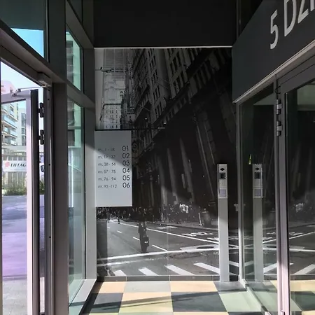 Shoq With Private Parking